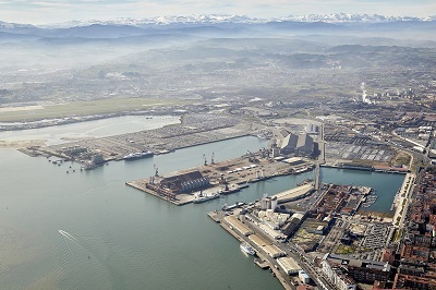 Adjudicada la renovaci�n de la v�a norte del espig�n central de Raos del Puerto de Santander